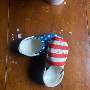 American Flag crocs, size men’s 6, women’s 8